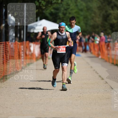 07.09.2025 - 19. Norderstedt Triathlon Michael Strokosch http://msf.ph/oto/8801280 07.09.2025 12:02:11 Laufen 1190, 1218 meine-sportfotos.de