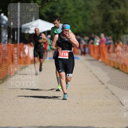 07.09.2025 - 19. Norderstedt Triathlon Michael Strokosch http://msf.ph/oto/8801293 07.09.2025 12:02:12 Laufen 1190, 1218 meine-sportfotos.de