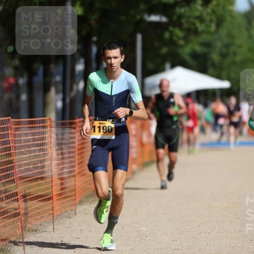 07.09.2025 - 19. Norderstedt Triathlon Michael Strokosch http://msf.ph/oto/8801335 07.09.2025 12:02:14 Laufen 1190, 1217, 1218 meine-sportfotos.de