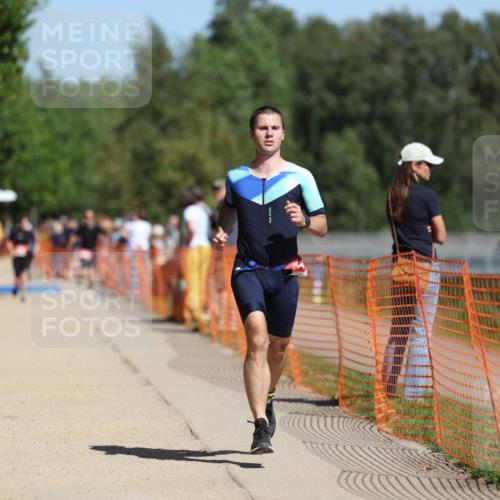 07.09.2025 - 19. Norderstedt Triathlon Michael Strokosch http://msf.ph/oto/8801429 07.09.2025 12:32:05 Laufen 201, 741 meine-sportfotos.de