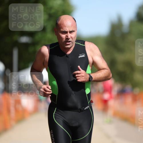 07.09.2025 - 19. Norderstedt Triathlon Michael Strokosch http://msf.ph/oto/8801511 07.09.2025 12:02:22 Laufen 1217 meine-sportfotos.de