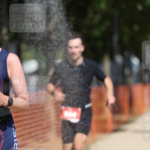 07.09.2025 - 19. Norderstedt Triathlon Michael Strokosch http://msf.ph/oto/8801659 07.09.2025 12:32:16 Laufen 164, 216, 234, 1349 meine-sportfotos.de