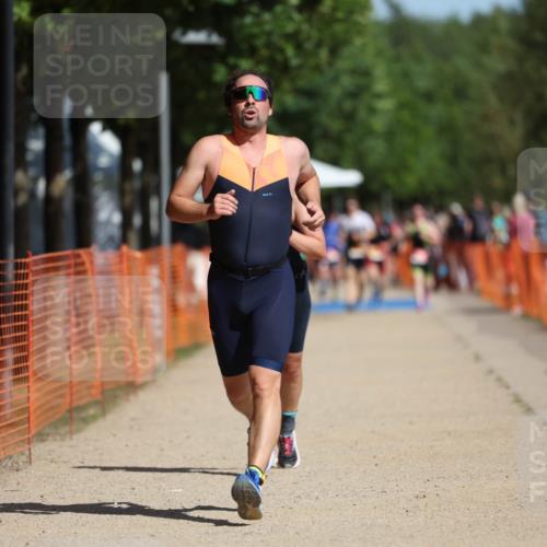 07.09.2025 - 19. Norderstedt Triathlon Michael Strokosch http://msf.ph/oto/8801759 07.09.2025 12:02:35 Laufen 203, 1159, 1340, 1341, 1365 meine-sportfotos.de