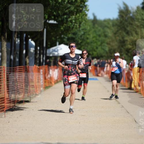 07.09.2025 - 19. Norderstedt Triathlon Michael Strokosch http://msf.ph/oto/8801795 07.09.2025 12:32:29 Laufen 1370, 1386 meine-sportfotos.de