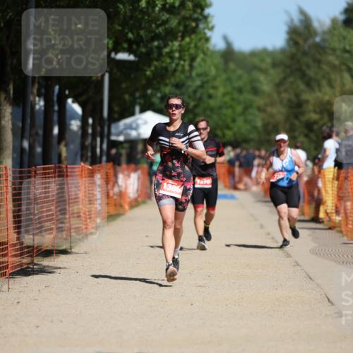 07.09.2025 - 19. Norderstedt Triathlon Michael Strokosch http://msf.ph/oto/8801804 07.09.2025 12:32:30 Laufen 779, 1370, 1386 meine-sportfotos.de
