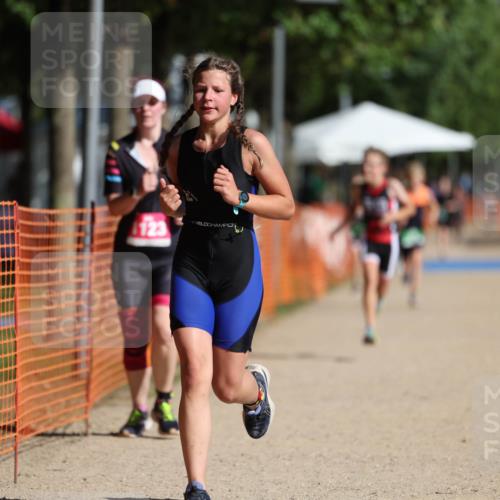 07.09.2025 - 19. Norderstedt Triathlon Michael Strokosch http://msf.ph/oto/8801806 07.09.2025 10:59:17 Laufen 64, 83, 1123 meine-sportfotos.de