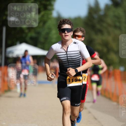 07.09.2025 - 19. Norderstedt Triathlon Michael Strokosch http://msf.ph/oto/8801877 07.09.2025 12:02:49 Laufen 1194, 1207 meine-sportfotos.de