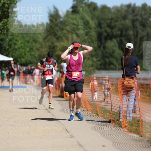 07.09.2025 - 19. Norderstedt Triathlon Michael Strokosch http://msf.ph/oto/8801981 07.09.2025 12:32:43 Laufen 695, 857 meine-sportfotos.de