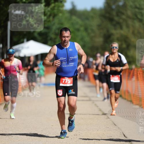07.09.2025 - 19. Norderstedt Triathlon Michael Strokosch http://msf.ph/oto/8802005 07.09.2025 12:02:55 Laufen 186, 199, 775, 784, 1207 meine-sportfotos.de