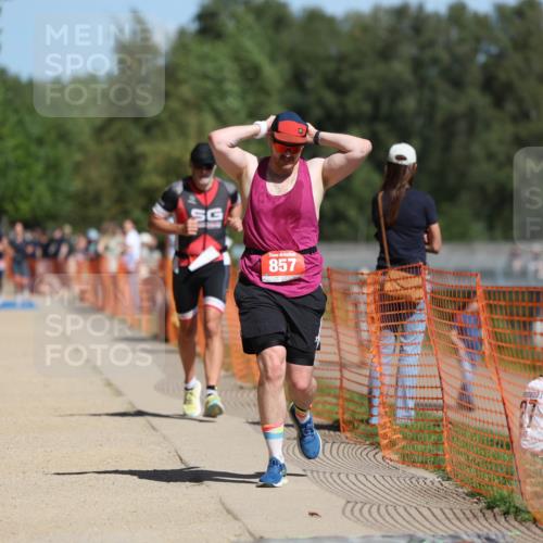 07.09.2025 - 19. Norderstedt Triathlon Michael Strokosch http://msf.ph/oto/8802015 07.09.2025 12:32:45 Laufen 695, 857 meine-sportfotos.de