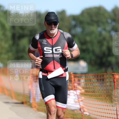 07.09.2025 - 19. Norderstedt Triathlon Michael Strokosch http://msf.ph/oto/8802069 07.09.2025 12:32:50 Laufen 695, 728, 857 meine-sportfotos.de