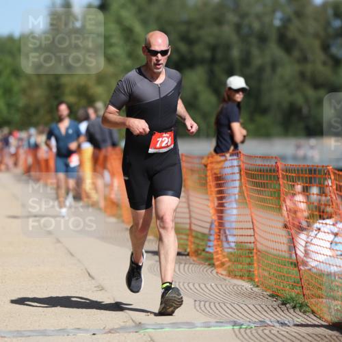 07.09.2025 - 19. Norderstedt Triathlon Michael Strokosch http://msf.ph/oto/8802132 07.09.2025 12:32:57 Laufen 245, 258, 728 meine-sportfotos.de