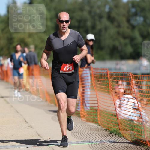 07.09.2025 - 19. Norderstedt Triathlon Michael Strokosch http://msf.ph/oto/8802147 07.09.2025 12:32:57 Laufen 245, 258, 728 meine-sportfotos.de