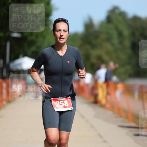 07.09.2025 - 19. Norderstedt Triathlon Michael Strokosch http://msf.ph/oto/8802241 07.09.2025 12:33:04 Laufen 245, 258 meine-sportfotos.de