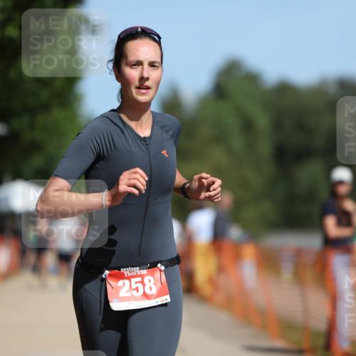 07.09.2025 - 19. Norderstedt Triathlon Michael Strokosch http://msf.ph/oto/8802252 07.09.2025 12:33:04 Laufen 245, 258 meine-sportfotos.de