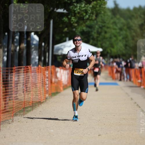 07.09.2025 - 19. Norderstedt Triathlon Michael Strokosch http://msf.ph/oto/8802269 07.09.2025 12:03:12 Laufen 1206 meine-sportfotos.de