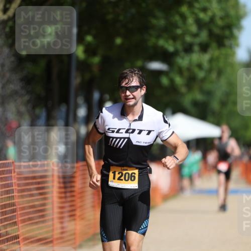 07.09.2025 - 19. Norderstedt Triathlon Michael Strokosch http://msf.ph/oto/8802341 07.09.2025 12:03:15 Laufen 1206 meine-sportfotos.de