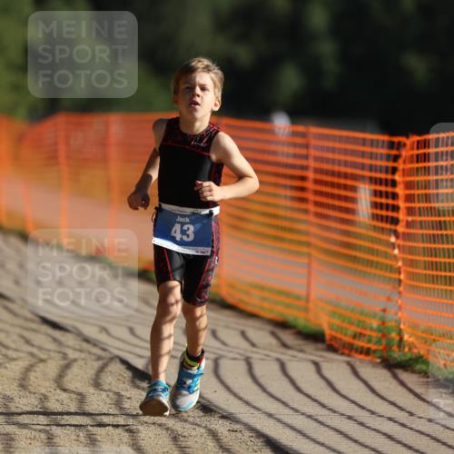 07.09.2025 - 19. Norderstedt Triathlon Michael Strokosch http://msf.ph/oto/8802371 07.09.2025 09:16:55 Laufen 43 meine-sportfotos.de