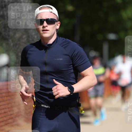 07.09.2025 - 19. Norderstedt Triathlon Michael Strokosch http://msf.ph/oto/8802382 07.09.2025 12:33:20 Laufen 191, 782, 801, 815, 1223, 1241, 1265 meine-sportfotos.de