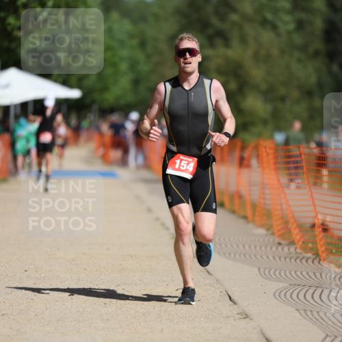 07.09.2025 - 19. Norderstedt Triathlon Michael Strokosch http://msf.ph/oto/8802394 07.09.2025 12:03:22 Laufen 154 meine-sportfotos.de