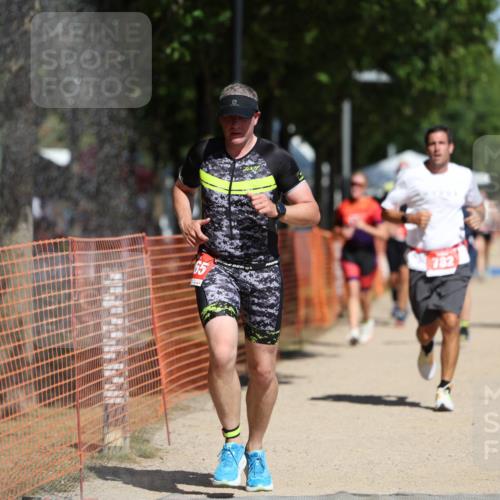 07.09.2025 - 19. Norderstedt Triathlon Michael Strokosch http://msf.ph/oto/8802416 07.09.2025 12:33:22 Laufen 191, 714, 782, 815, 1241, 1265, 1329 meine-sportfotos.de