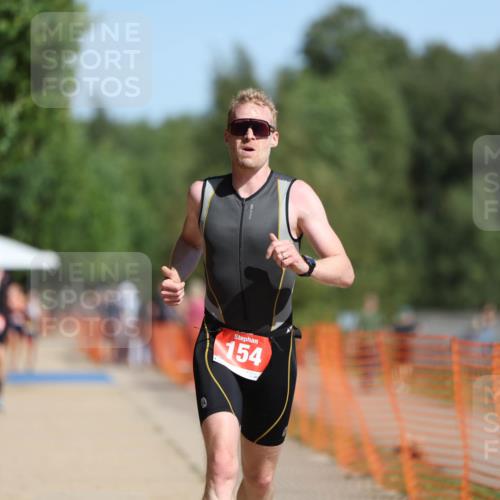 07.09.2025 - 19. Norderstedt Triathlon Michael Strokosch http://msf.ph/oto/8802436 07.09.2025 12:03:24 Laufen 154 meine-sportfotos.de