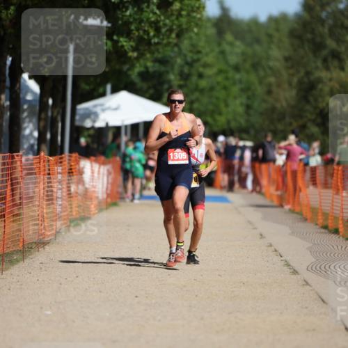 07.09.2025 - 19. Norderstedt Triathlon Michael Strokosch http://msf.ph/oto/8802527 07.09.2025 12:03:40 Laufen 1170, 1305, 1320 meine-sportfotos.de