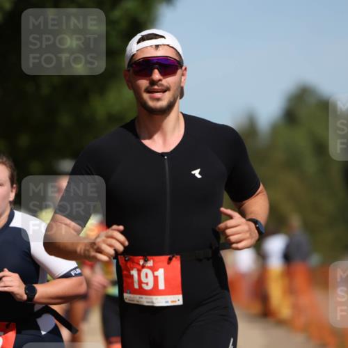 07.09.2025 - 19. Norderstedt Triathlon Michael Strokosch http://msf.ph/oto/8802554 07.09.2025 12:33:28 Laufen 191, 210, 714, 731, 782, 815, 1247, 1329 meine-sportfotos.de