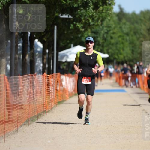 07.09.2025 - 19. Norderstedt Triathlon Michael Strokosch http://msf.ph/oto/8802713 07.09.2025 12:04:00 Laufen 279 meine-sportfotos.de