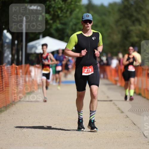 07.09.2025 - 19. Norderstedt Triathlon Michael Strokosch http://msf.ph/oto/8802767 07.09.2025 12:04:03 Laufen 279, 1183 meine-sportfotos.de