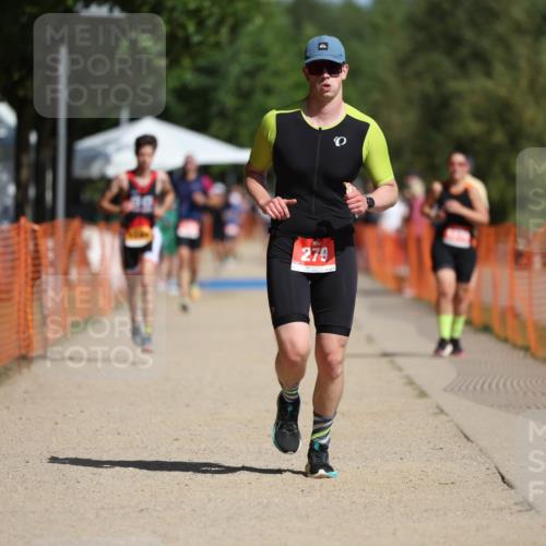 07.09.2025 - 19. Norderstedt Triathlon Michael Strokosch http://msf.ph/oto/8802774 07.09.2025 12:04:03 Laufen 279, 1183 meine-sportfotos.de
