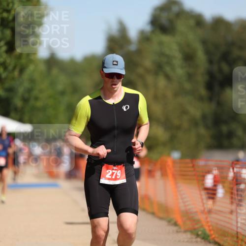 07.09.2025 - 19. Norderstedt Triathlon Michael Strokosch http://msf.ph/oto/8802789 07.09.2025 12:04:04 Laufen 279, 1183, 1278 meine-sportfotos.de