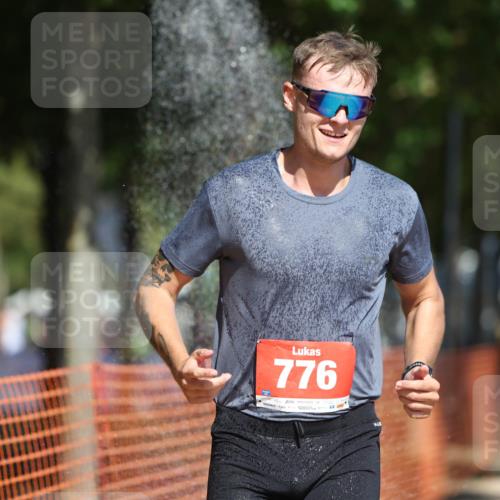 07.09.2025 - 19. Norderstedt Triathlon Michael Strokosch http://msf.ph/oto/8802865 07.09.2025 12:33:56 Laufen 773, 776, 1225 meine-sportfotos.de