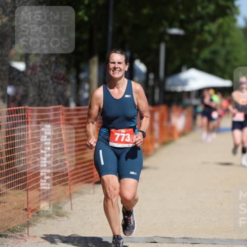 07.09.2025 - 19. Norderstedt Triathlon Michael Strokosch http://msf.ph/oto/8802900 07.09.2025 12:34:00 Laufen 773, 1251, 1381 meine-sportfotos.de
