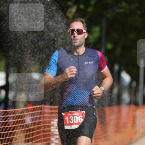 07.09.2025 - 19. Norderstedt Triathlon Michael Strokosch http://msf.ph/oto/8803009 07.09.2025 12:04:15 Laufen 1278, 1306 meine-sportfotos.de