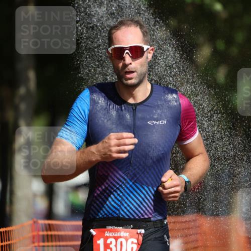 07.09.2025 - 19. Norderstedt Triathlon Michael Strokosch http://msf.ph/oto/8803028 07.09.2025 12:04:16 Laufen 1278, 1306 meine-sportfotos.de