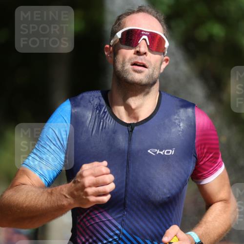 07.09.2025 - 19. Norderstedt Triathlon Michael Strokosch http://msf.ph/oto/8803046 07.09.2025 12:04:17 Laufen 1306 meine-sportfotos.de
