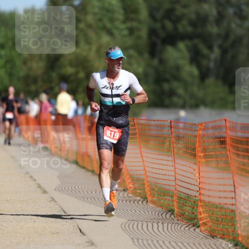 07.09.2025 - 19. Norderstedt Triathlon Michael Strokosch http://msf.ph/oto/8803098 07.09.2025 12:04:27 Laufen 191, 303, 736, 819 meine-sportfotos.de