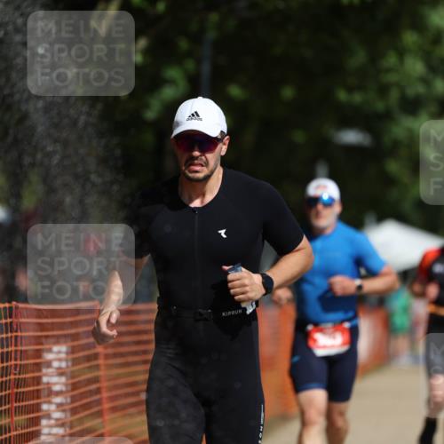 07.09.2025 - 19. Norderstedt Triathlon Michael Strokosch http://msf.ph/oto/8803117 07.09.2025 12:04:28 Laufen 191, 303, 736, 819 meine-sportfotos.de