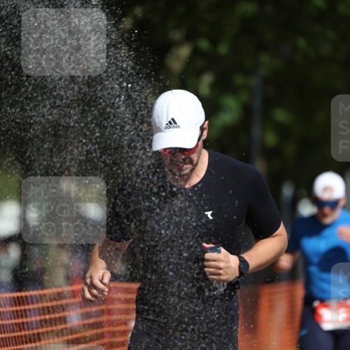 07.09.2025 - 19. Norderstedt Triathlon Michael Strokosch http://msf.ph/oto/8803139 07.09.2025 12:04:29 Laufen 191, 303, 736, 819 meine-sportfotos.de