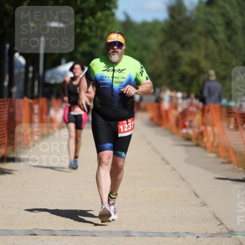 07.09.2025 - 19. Norderstedt Triathlon Michael Strokosch http://msf.ph/oto/8803167 07.09.2025 12:34:14 Laufen 1237, 1333, 1368 meine-sportfotos.de