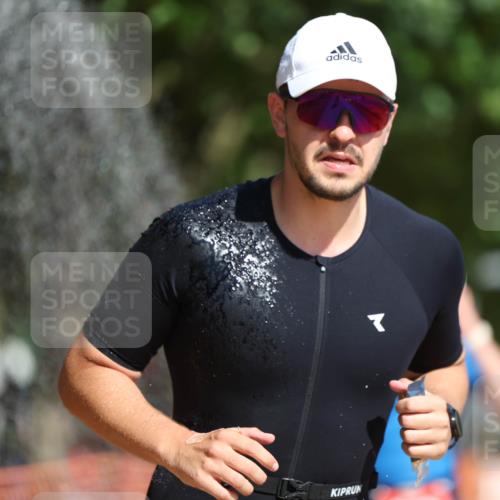 07.09.2025 - 19. Norderstedt Triathlon Michael Strokosch http://msf.ph/oto/8803175 07.09.2025 12:04:30 Laufen 191, 303, 736, 819 meine-sportfotos.de