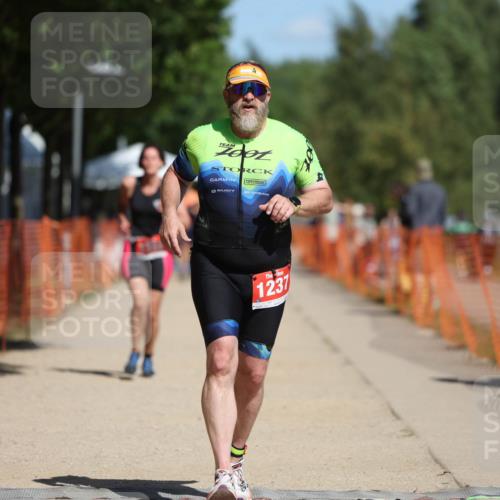 07.09.2025 - 19. Norderstedt Triathlon Michael Strokosch http://msf.ph/oto/8803186 07.09.2025 12:34:15 Laufen 1237, 1333, 1368 meine-sportfotos.de