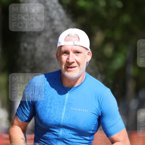 07.09.2025 - 19. Norderstedt Triathlon Michael Strokosch http://msf.ph/oto/8803200 07.09.2025 12:04:31 Laufen 191, 303, 736, 819 meine-sportfotos.de