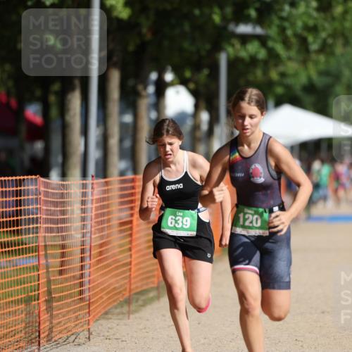 07.09.2025 - 19. Norderstedt Triathlon Michael Strokosch http://msf.ph/oto/8803205 07.09.2025 11:01:16 Laufen 120, 639 meine-sportfotos.de