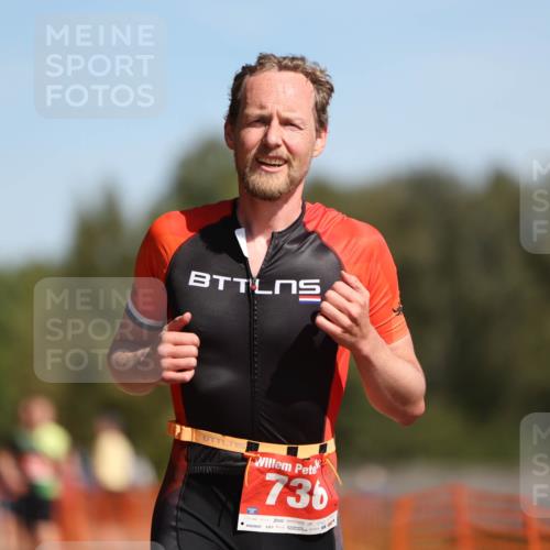 07.09.2025 - 19. Norderstedt Triathlon Michael Strokosch http://msf.ph/oto/8803240 07.09.2025 12:04:33 Laufen 138, 303, 736, 819 meine-sportfotos.de