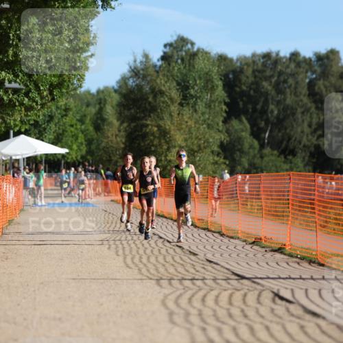 07.09.2025 - 19. Norderstedt Triathlon Michael Strokosch http://msf.ph/oto/8803313 07.09.2025 09:42:32 Laufen 557, 594, 595, 600 meine-sportfotos.de