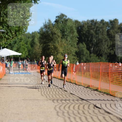07.09.2025 - 19. Norderstedt Triathlon Michael Strokosch http://msf.ph/oto/8803320 07.09.2025 09:42:32 Laufen 557, 594, 595, 600 meine-sportfotos.de