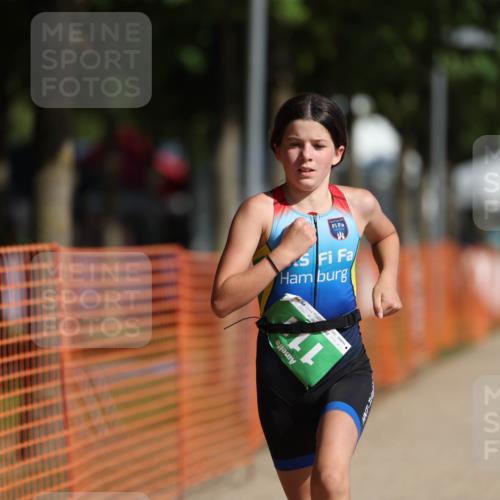 07.09.2025 - 19. Norderstedt Triathlon Michael Strokosch http://msf.ph/oto/8803472 07.09.2025 11:01:48 Laufen 111 meine-sportfotos.de
