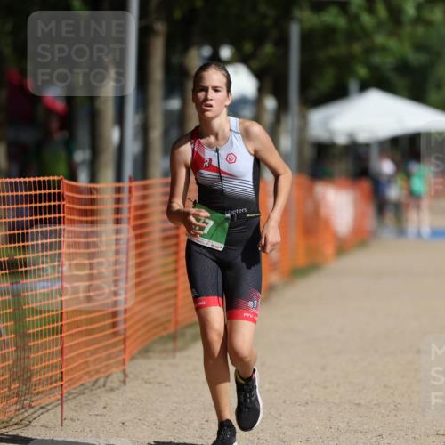 07.09.2025 - 19. Norderstedt Triathlon Michael Strokosch http://msf.ph/oto/8803500 07.09.2025 11:02:02 Laufen 77 meine-sportfotos.de